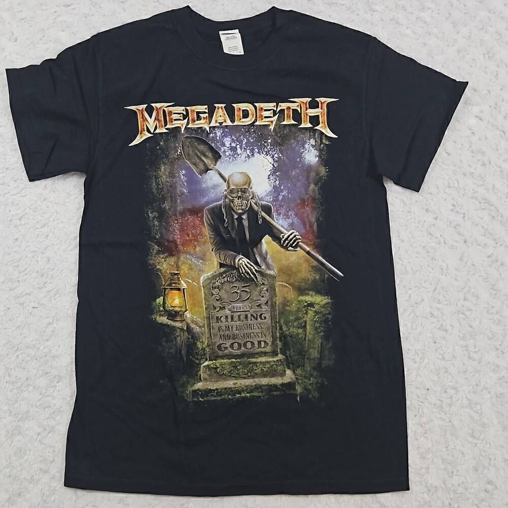 Megadeth Graphic Tee 35 years skeleton graveyard gravestone band concert